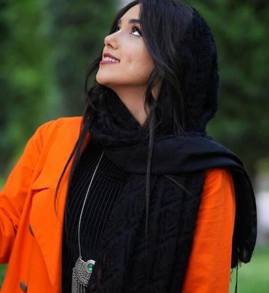 عکس سارا مقربی با همسرش