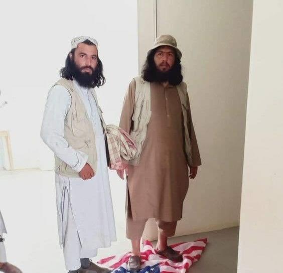 عکس استیکر پرچم افغانستان