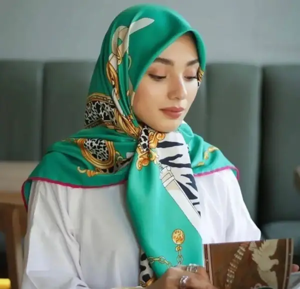 عکس شال سبز آبی