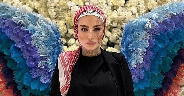 ژست عکس با چفیه دخترانه