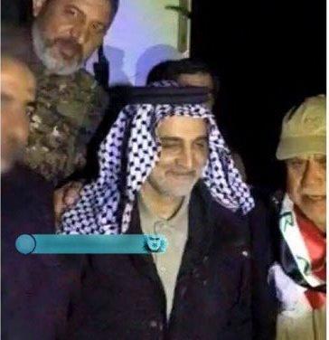 عکس قاسم سلیمانی با چفیه