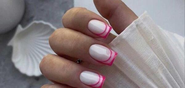 عکس طراحی ناخن فرنچ سفید