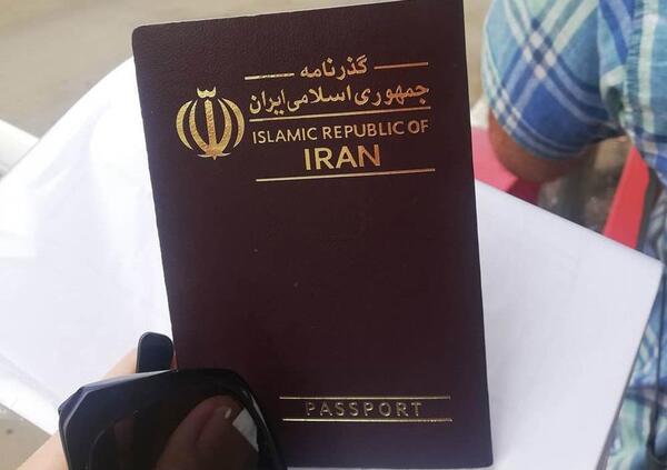 عکس پاسپورت و بلیط ایرانی