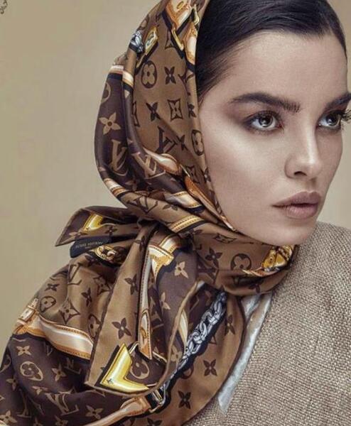 عکس روسری قهوه ای