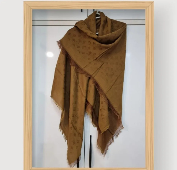 عکس روسری قهوه ای
