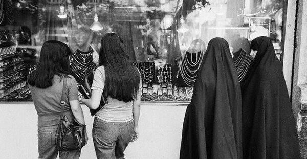 عکس دختر حاج قاسم سلیمانی بی حجاب