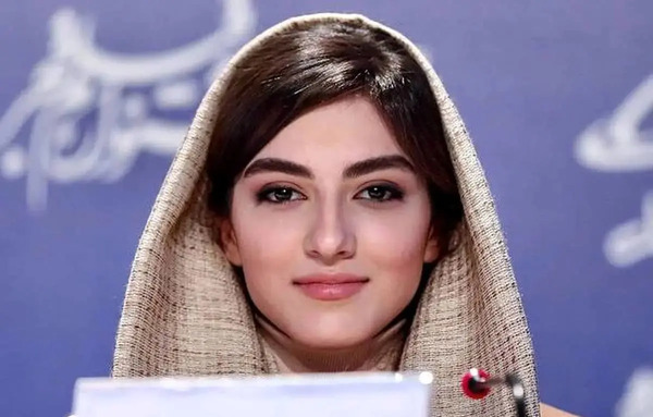عکس حدیث پورعابدینی