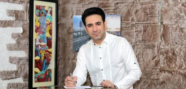 عکس شاهین صمدپور مجری
