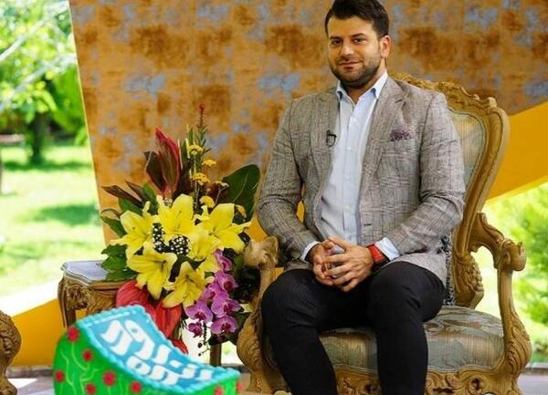 عکس روزبه حصاری در زنده رود