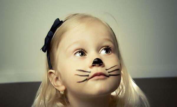 عکس نقاشی صورت گربه سیاه