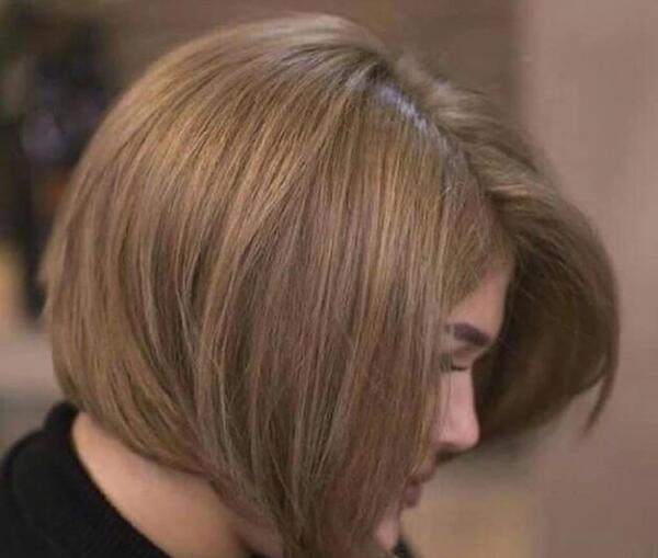 عکس رنگ مو تیره بدون دکلره