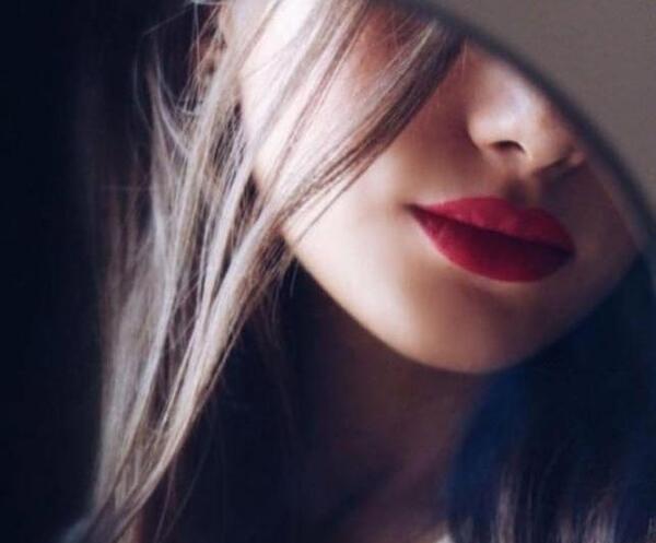 عکس دختر زیبا برای پروفایل لاین