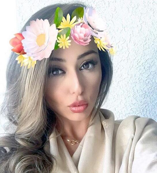 عکس بی حجاب حنانه احدی