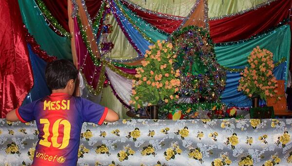 عکس جشن نیمه شعبان در خانه