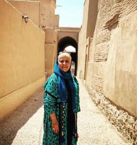 عکس با حجاب رابعه اسکویی