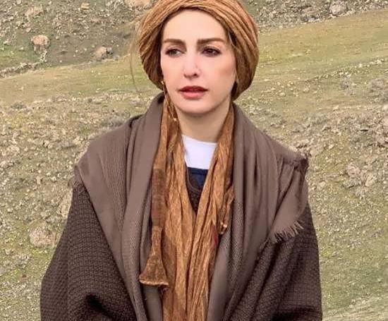 عکس شقایق دهقان و مادرش