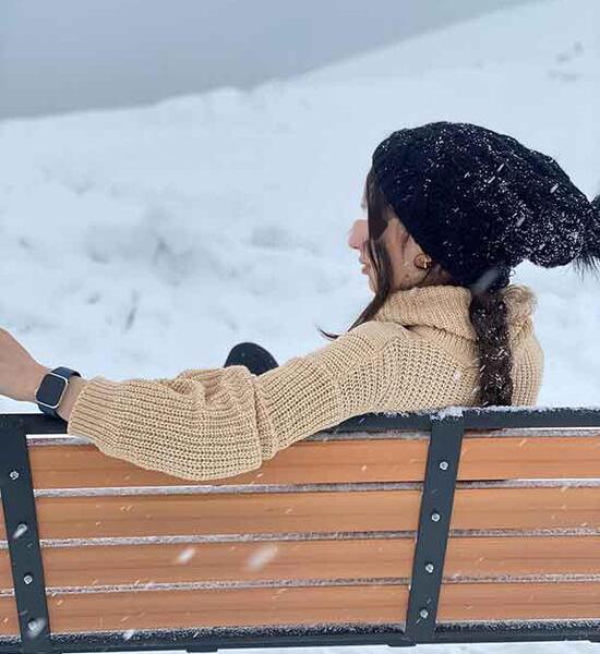 ایده ژست عکس در برف