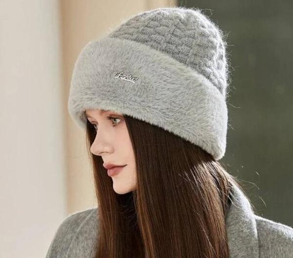 عکس کلاه زمستانی دخترانه شیک و جدید