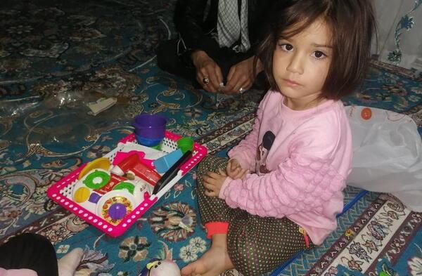 عکس نوشته مبینا و ملیکا