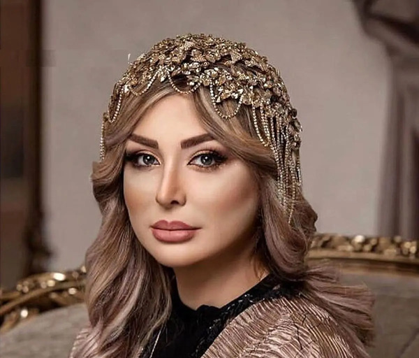 عکس نیوشا ضیغمی در خارج