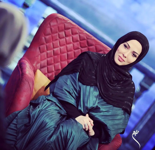 عکس لیلا اوتادی با حجاب