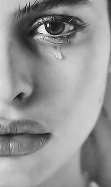 عکس چشم غمگین برای پروفایل