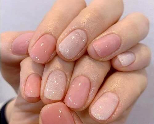 عکس مدل ژلیش ناخن طبیعی کوتاه