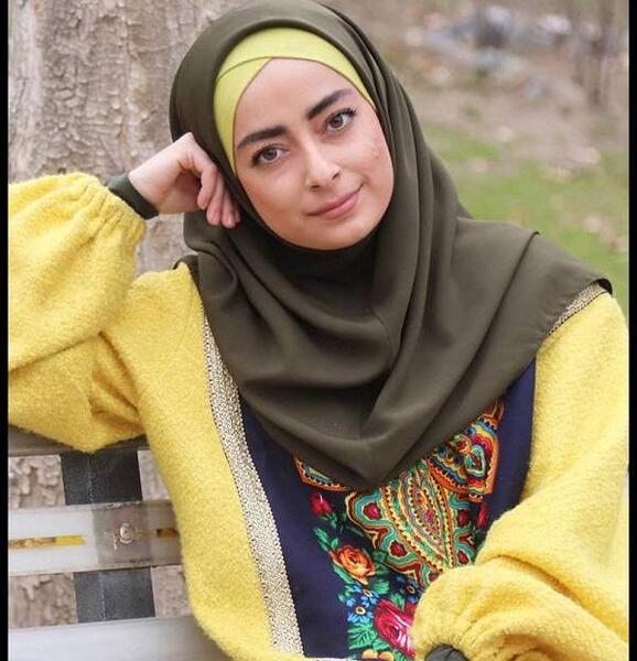 عکس خانم طاهری مجری شبکه آموزش