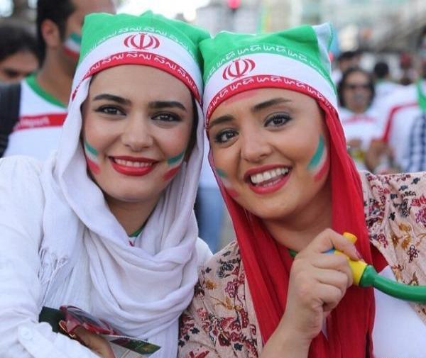 عکس نقاشی پرچم ایران روی صورت
