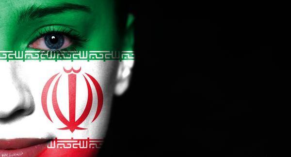 عکس نقاشی پرچم ایران روی صورت