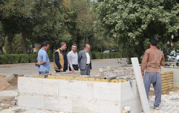 عکس سوتی شهردار بم از دست دادن