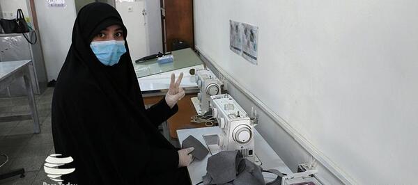عکس دختر با حجاب با ماسک
