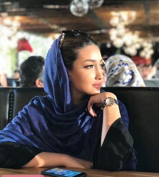 عکس های ملینا تاج در اوای باران