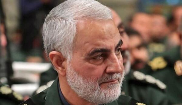 عکس شهید سلیمانی شجاعت و مقاومت