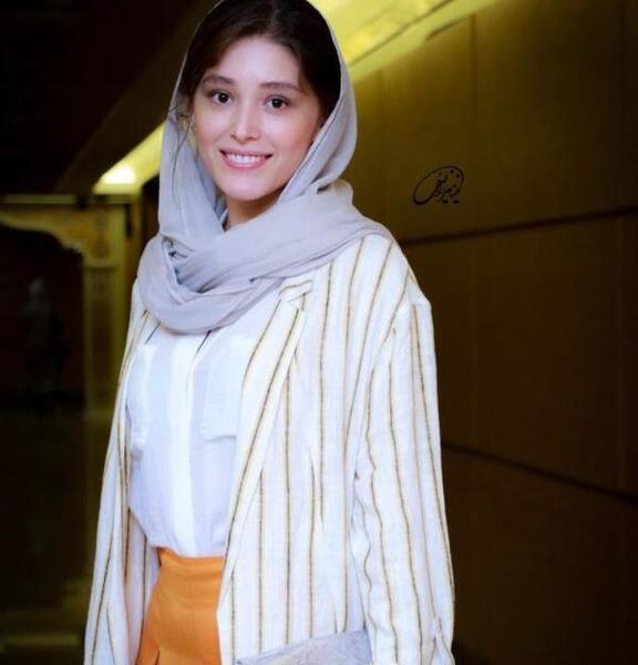 عکس گفتگوی فرشته حسینی