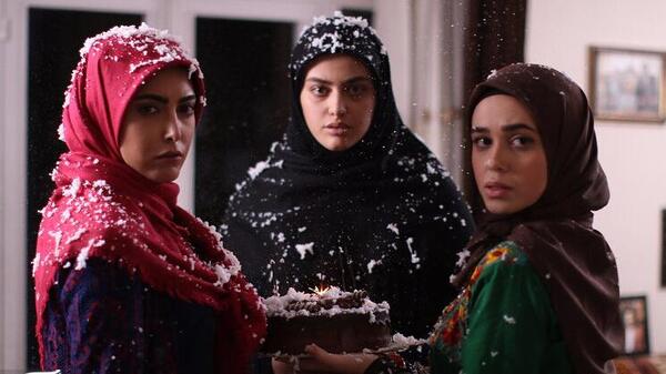عکس کشف حجاب ساناز طاری