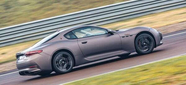 عکس ماشین maserati granturismo