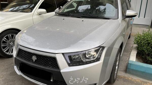 عکس دنا پلاس نقره ای متالیک