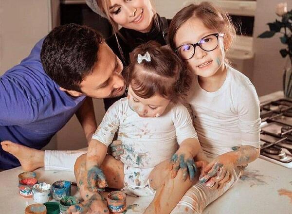 عکس شاهرخ استخری کنار همسرش