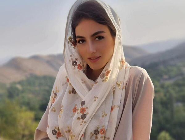 عکس واقعی راضیه درسریال اقازاده