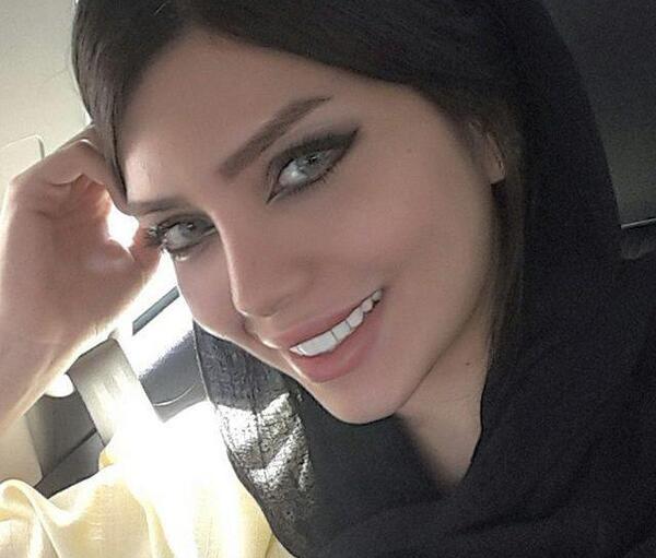 عکس پس زمینه چشم ضربدری