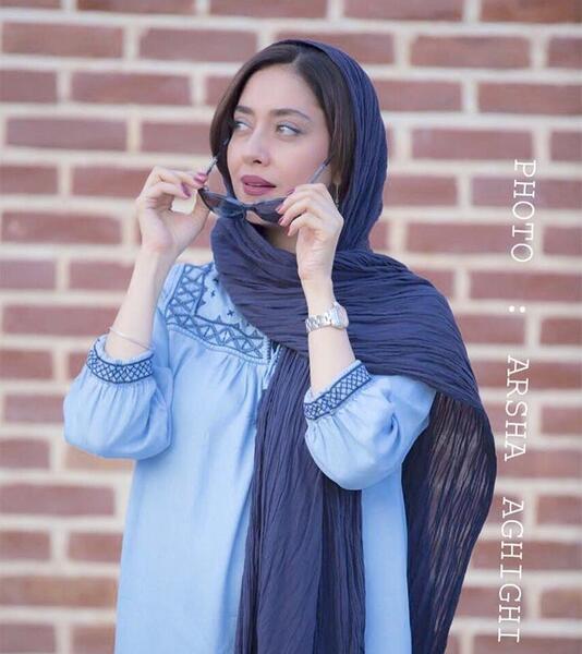 عکس بهاره کیان افشار با لباس آبی