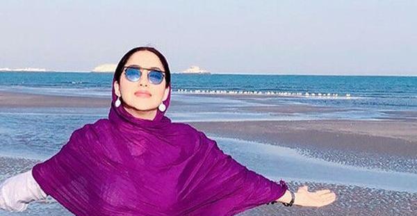 عکس بهاره کیان افشار با لباس آبی