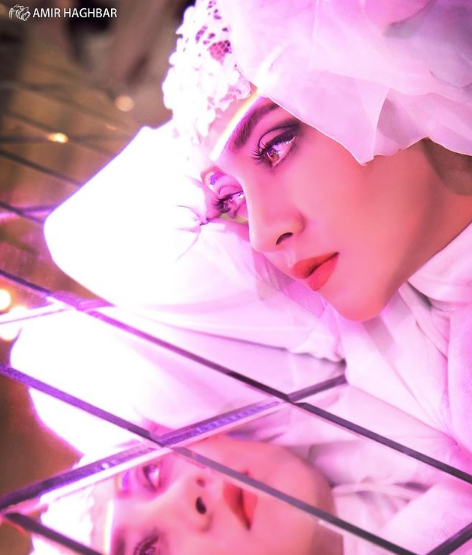 عکس بهاره کیان افشار با لباس آبی