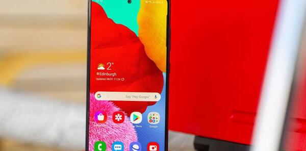 عکس گوشی a32 مقایسه با a51