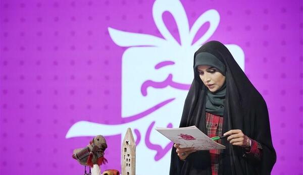 عکس مژده لواسانی مجری تلویزیون