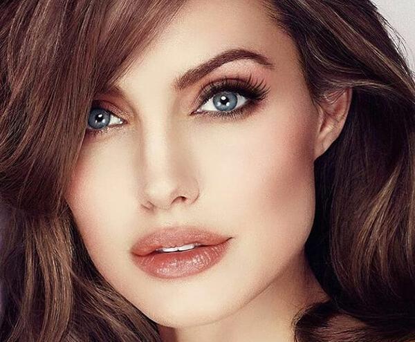عکس پرحاشیه آنجلینا جولی