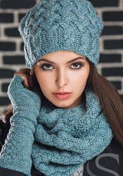 عکس شال گردن بافتنی دخترانه
