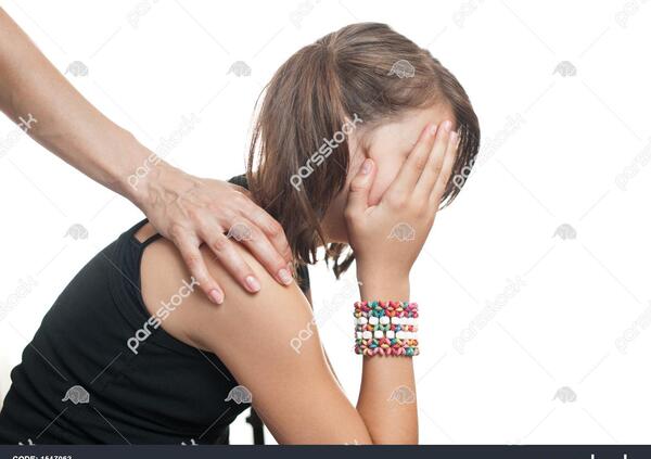 عکس دست می آید
