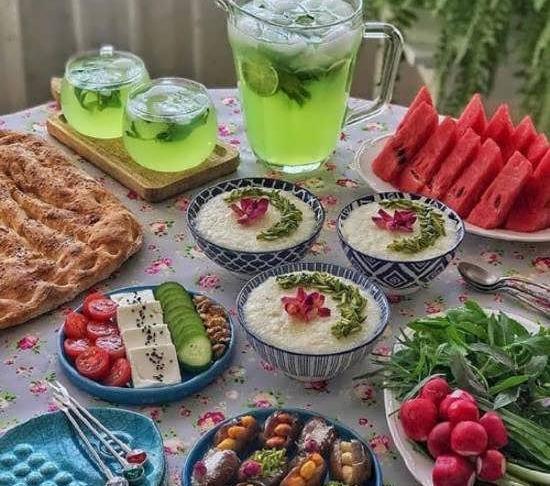عکس سفره ارایی افطار